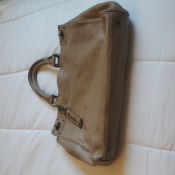 Kenneth Cole New York genuine leather purse - Picture 7 of 16